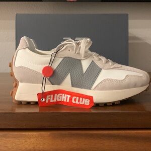 New Balance 327 - Color Moonbeam